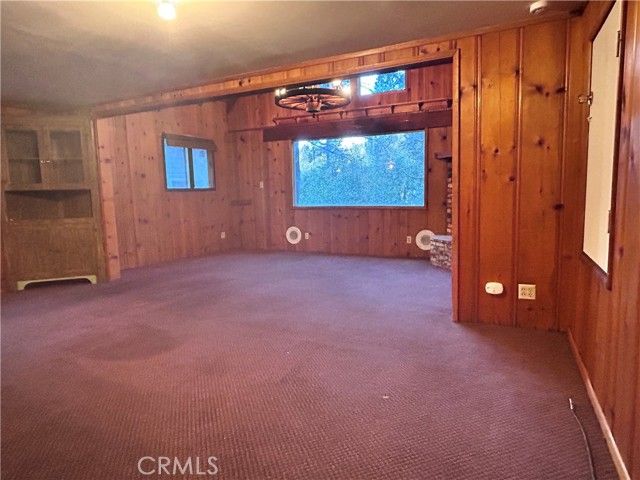 23412 Knapps Cutoff, Crestline, CA 92325