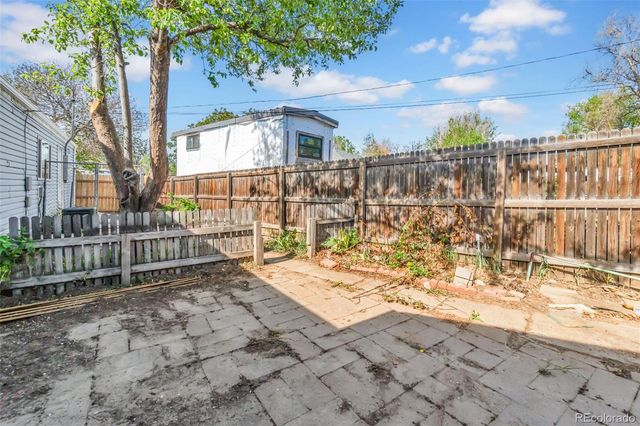 1201 Hanover Street, Aurora, CO 80010