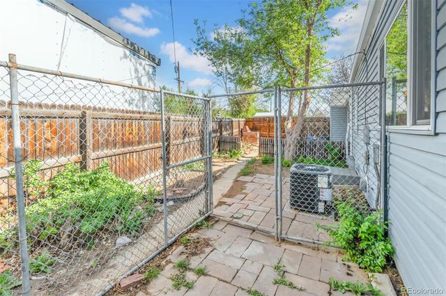 1201 Hanover Street, Aurora, CO 80010