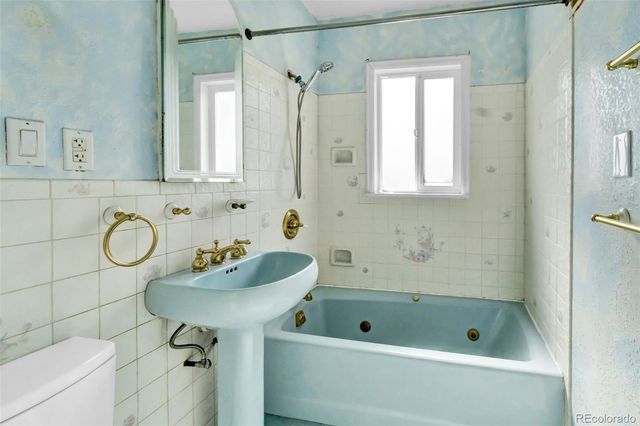 1201 Hanover Street, Aurora, CO 80010