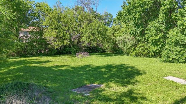 6760 W 151st Street, Overland Park, KS 66223