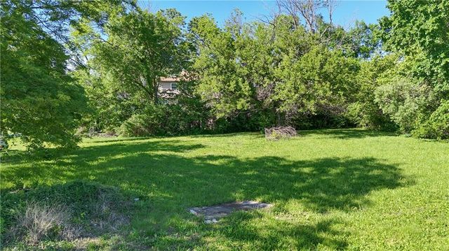 6760 W 151st Street, Overland Park, KS 66223