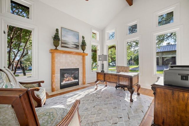 10500 Milky WAY, Austin, TX 78730