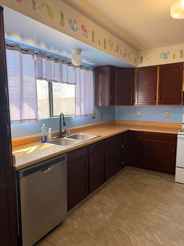 290 Asbury Road NE, Rio Rancho, NM 87124