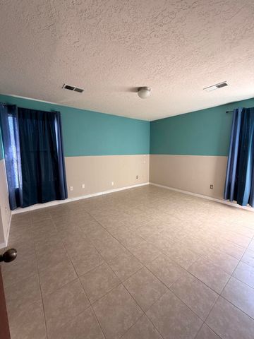290 Asbury Road NE, Rio Rancho, NM 87124