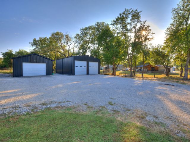 1219 S 138th East Avenue, Tulsa, OK 74108