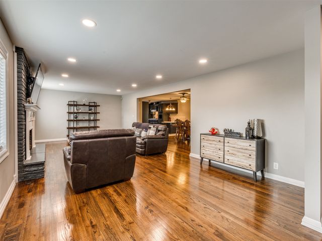 1219 S 138th East Avenue, Tulsa, OK 74108