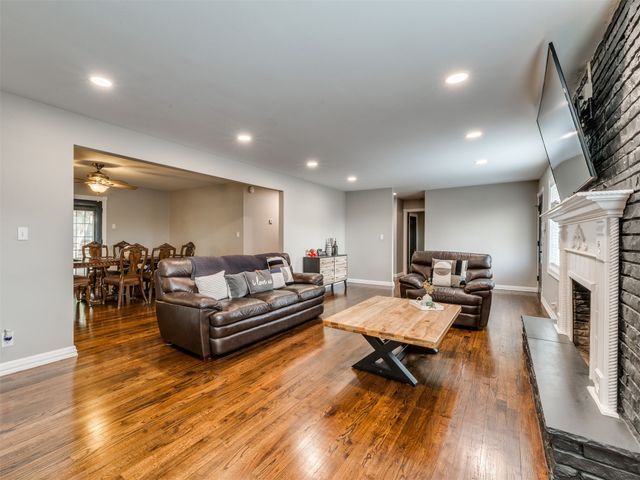 1219 S 138th East Avenue, Tulsa, OK 74108