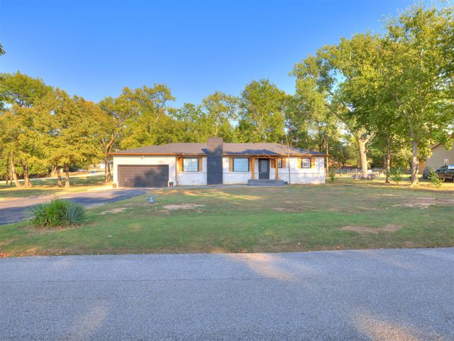 1219 S 138th East Avenue, Tulsa, OK 74108
