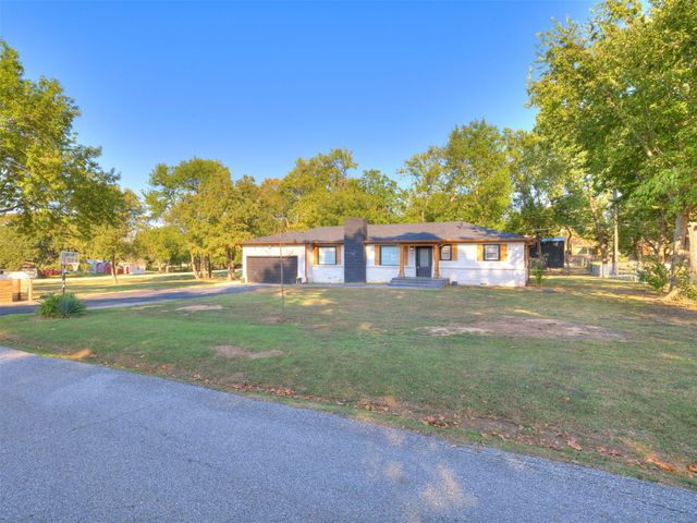 1219 S 138th East Avenue, Tulsa, OK 74108