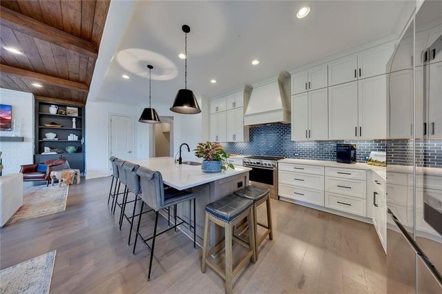 292 Dawson Drive, Woodstock, GA 30188