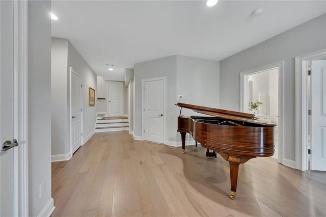 292 Dawson Drive, Woodstock, GA 30188