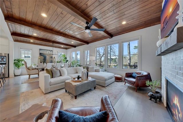 292 Dawson Drive, Woodstock, GA 30188