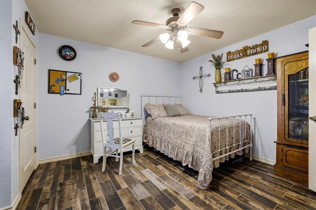 420 County Road 4825, Leonard, TX 75452