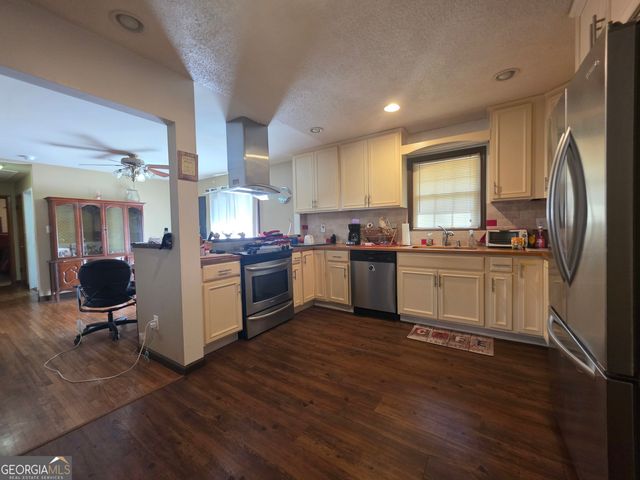 115 Burnside Street, Jonesboro, GA 30236