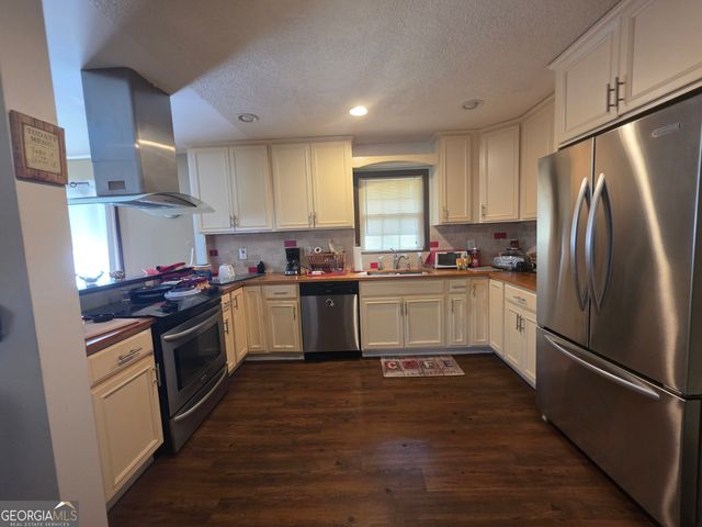 115 Burnside Street, Jonesboro, GA 30236