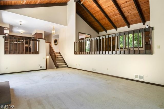 6 Green Hills Rd, Mendham Twp., NJ 07945