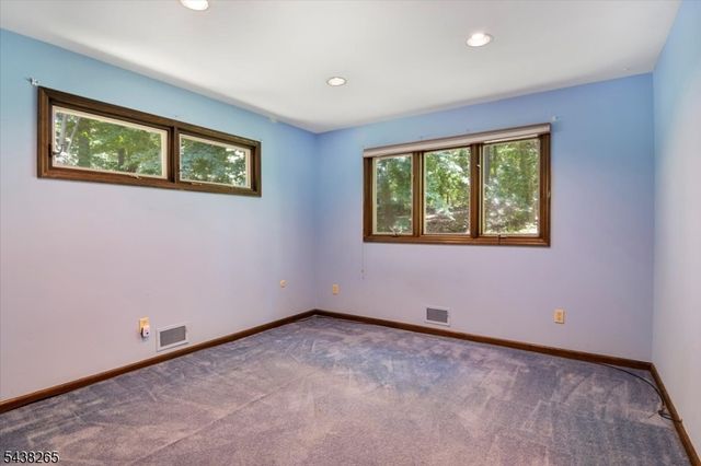 6 Green Hills Rd, Mendham Twp., NJ 07945