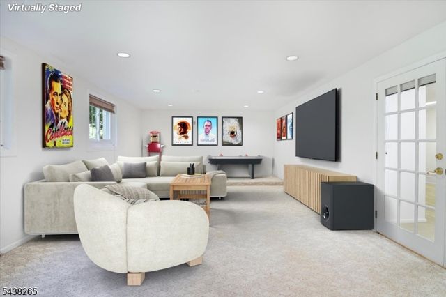 6 Green Hills Rd, Mendham Twp., NJ 07945