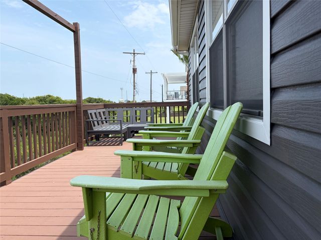 4039 San Jacinto Drive, Galveston, TX 77554