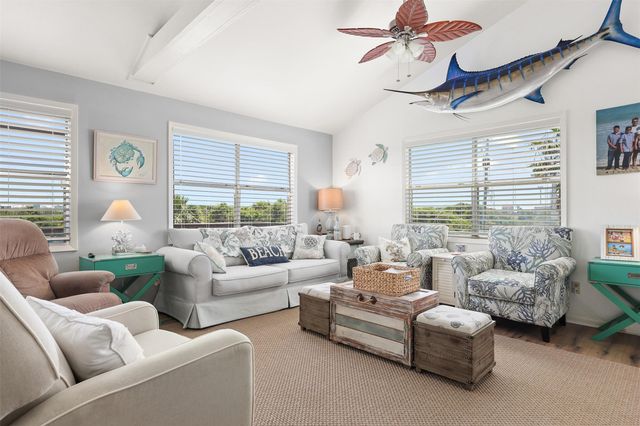 4039 San Jacinto Drive, Galveston, TX 77554