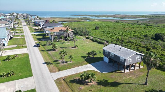 4039 San Jacinto Drive, Galveston, TX 77554