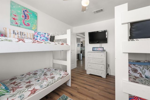 4039 San Jacinto Drive, Galveston, TX 77554
