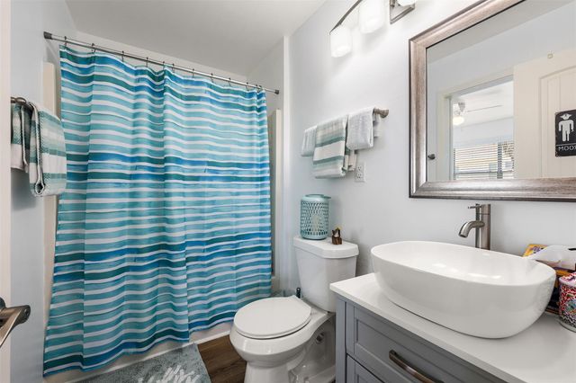 4039 San Jacinto Drive, Galveston, TX 77554