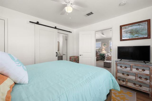 4039 San Jacinto Drive, Galveston, TX 77554