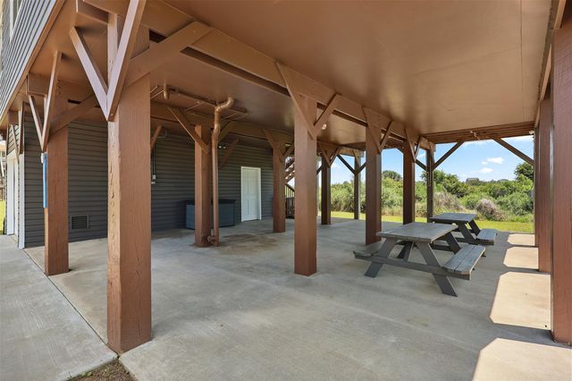 4039 San Jacinto Drive, Galveston, TX 77554