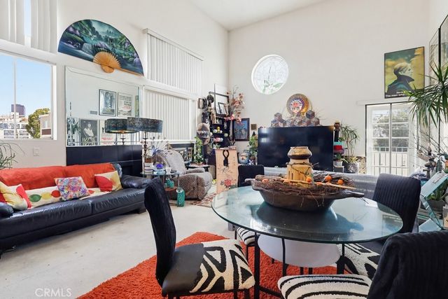 1538 Stoner Avenue 303, Los Angeles, CA 90025