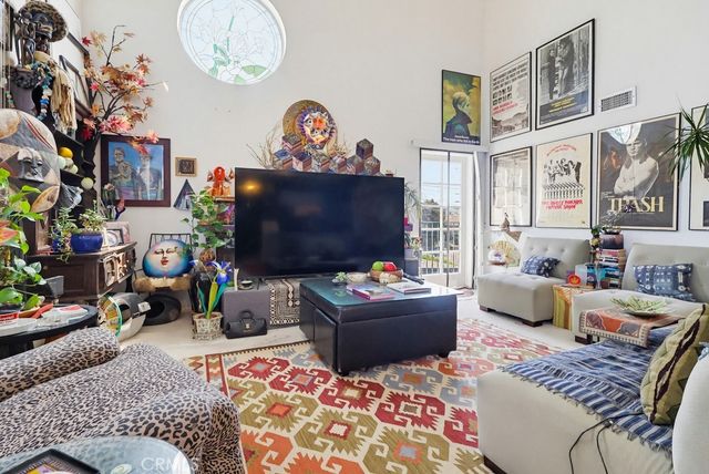 1538 Stoner Avenue 303, Los Angeles, CA 90025