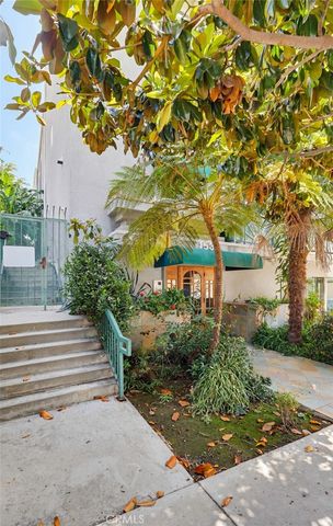 1538 Stoner Avenue 303, Los Angeles, CA 90025