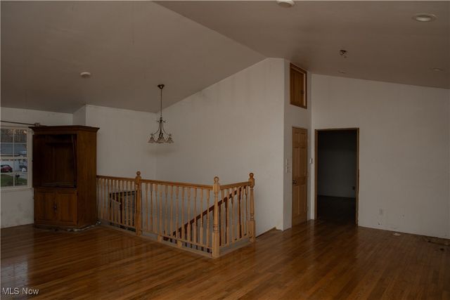 7463 Glenwood Road, Conneaut, OH 44030