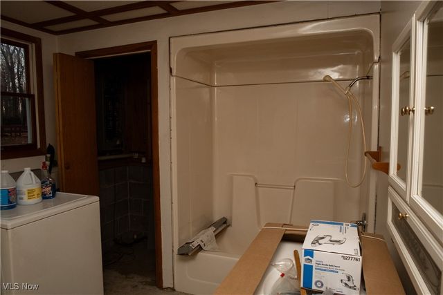 7463 Glenwood Road, Conneaut, OH 44030