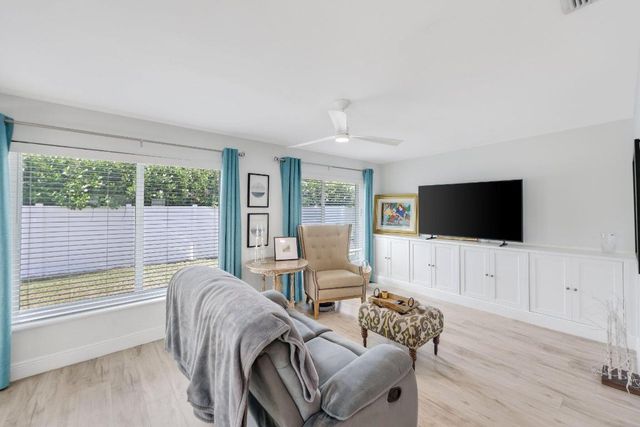 1510 Kingsley Road, Jupiter, FL 33469