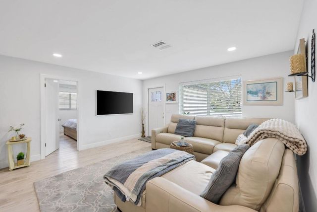 1510 Kingsley Road, Jupiter, FL 33469