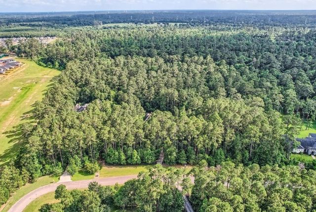 10213 S Autumn Leaf Circle, Magnolia, TX 77354