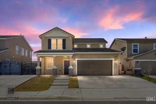 5809 Commonwealth Avenue, Bakersfield, CA 93313
