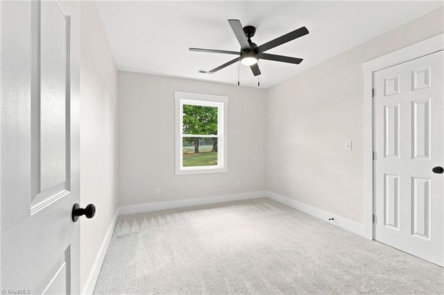 1013 Blue Dan Lane, Yadkinville, NC 27055