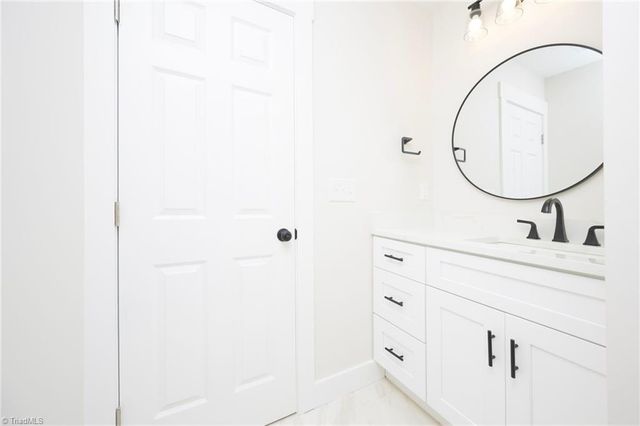 1013 Blue Dan Lane, Yadkinville, NC 27055