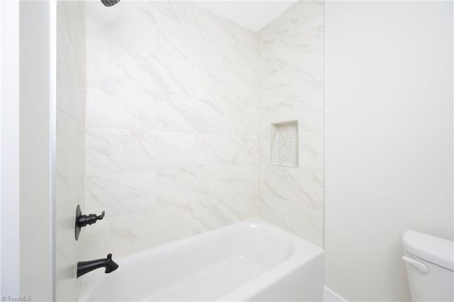 1013 Blue Dan Lane, Yadkinville, NC 27055