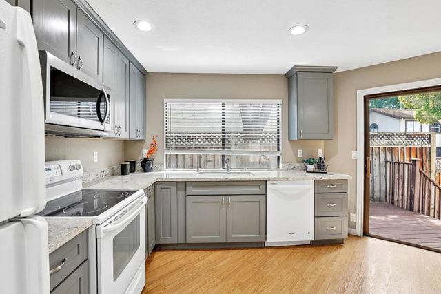 480 N Winchester Boulevard 8, Santa Clara, CA 95050