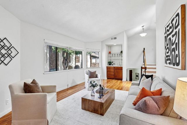 480 N Winchester Boulevard 8, Santa Clara, CA 95050