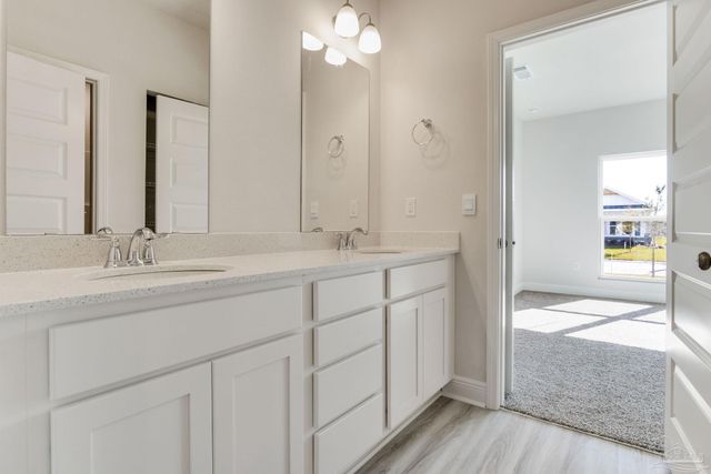 3428 Crossvine Rd, Cantonment, FL 32533