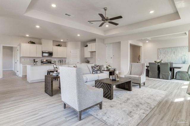 3428 Crossvine Rd, Cantonment, FL 32533