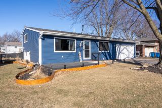 318 W Oak Street, Eldridge, IA 52748