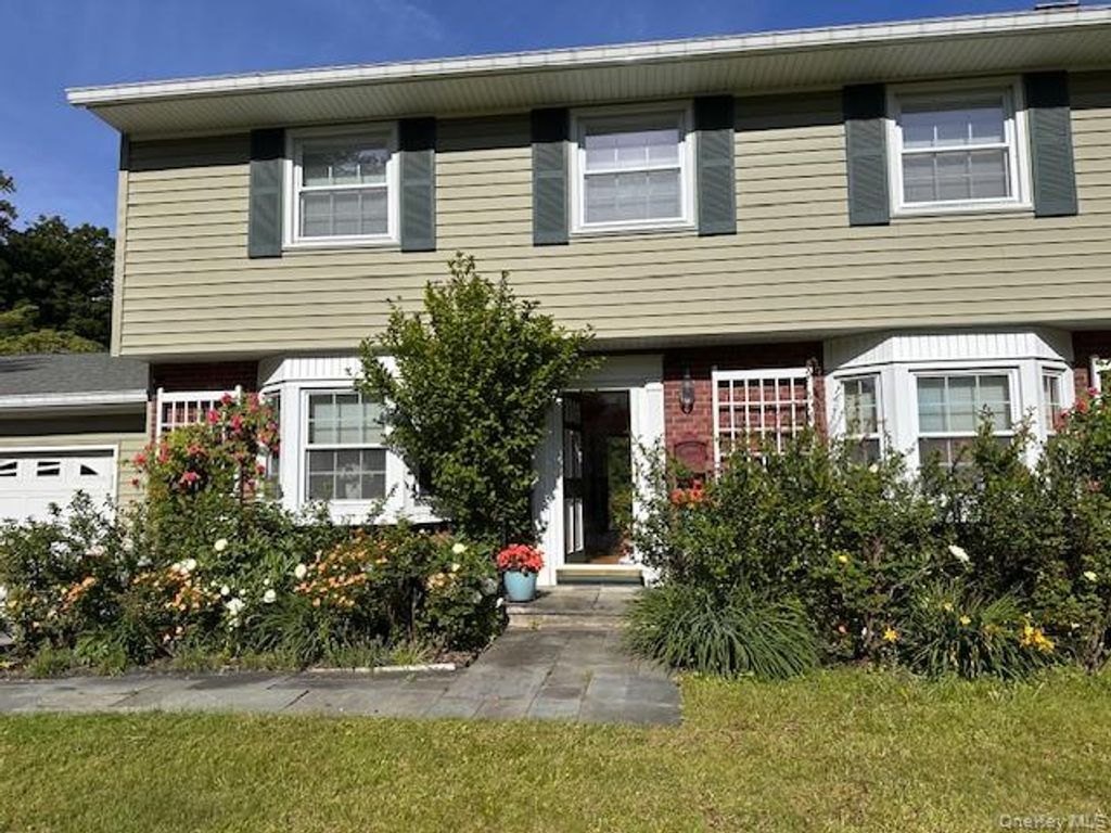 9 Beadart Place, Hyde Park, NY 12538