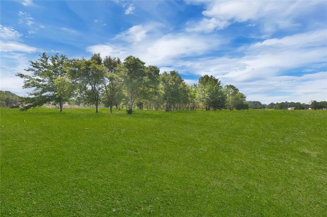 4802 Shadow Pond Ln, Alvin, TX 77511