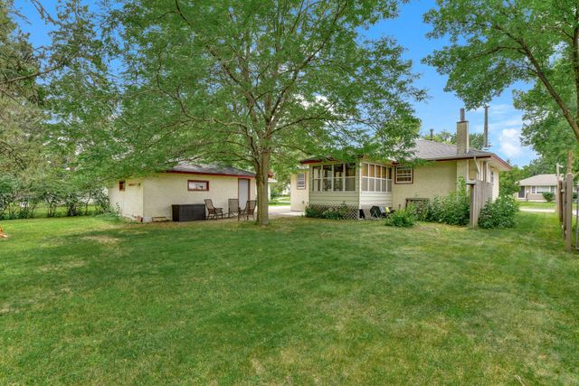 7024 Drew Avenue N, Brooklyn Center, MN 55429
